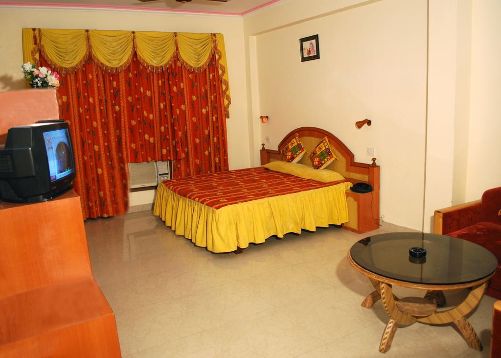 Hotel Sahil Katra  Eksteriør billede